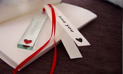 女人嫁给了爱情的说说