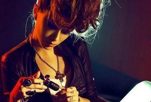 最新情感句子说说心情短语图片