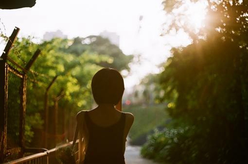 火爆广场舞歌曲小苹果（茉莉广场小苹果广场舞下载）