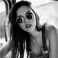 酷头像短发女生霸气头像4