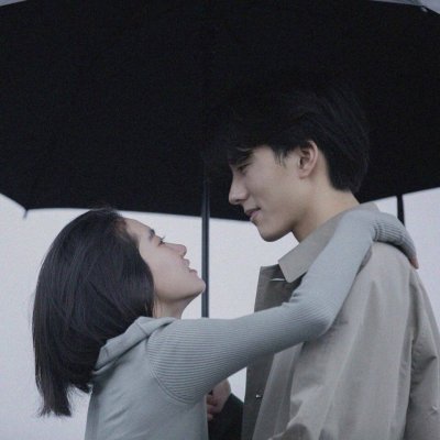 女生带剑霸气头像8