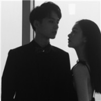 欧美女黑白头像高冷10