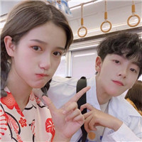 头像唯美女生锁骨发7