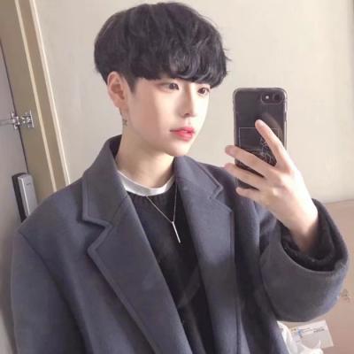 安静卡通女孩头像唯美8