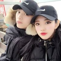 38岁成熟男性帅哥戴墨镜头像2
