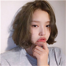更多美女穿着古装的头像8