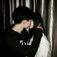 粉色梦幻人物闺蜜头像7