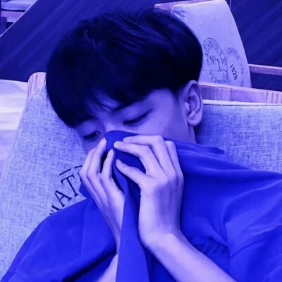 单人动漫霸气头像男3