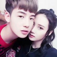 头像女丧气真人黑白头发挡脸7