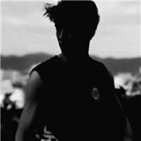 小李黑白头像2 小李黑白头像2