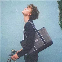 比16的伤感抽烟头像1