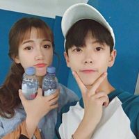 欧美嘟嘴小女孩头像7