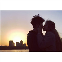 好看头盔女头像7 好看头盔女头像7