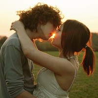 女生背影头像黑色衣服海边7