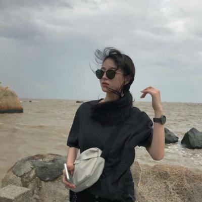 黑暗的霸气头像女生6