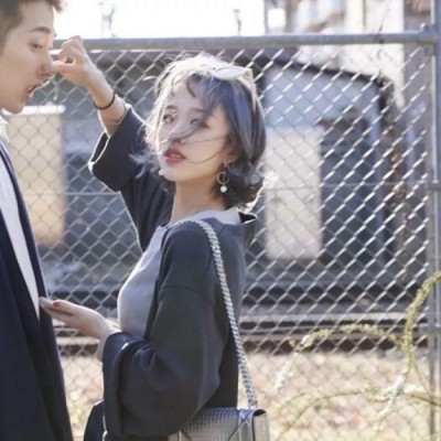 霸气头像女姿势8