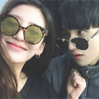 卡通女头像绿森系清新10