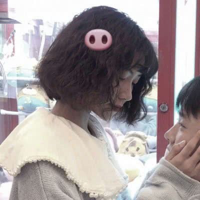 治愈系蓝色风格女生头像欧美8