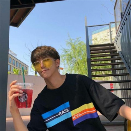 那些看一眼就感觉到伤感的头像10