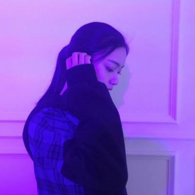 女生扣扣头像是空白3