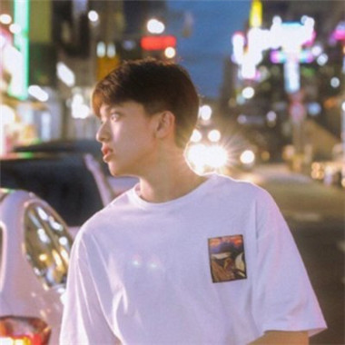 他来自未来头像7