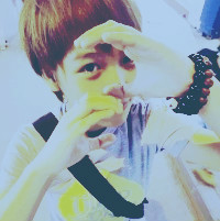 女生头像霸气黑白吸烟7