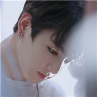 qq经典头像缺牙7