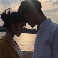 男生潮流头像带字的5