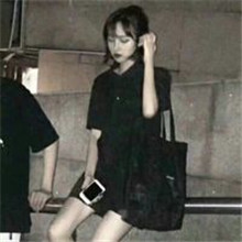 爸爸女儿牵手唯美头像1