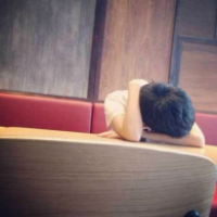 qq全身男生头像5