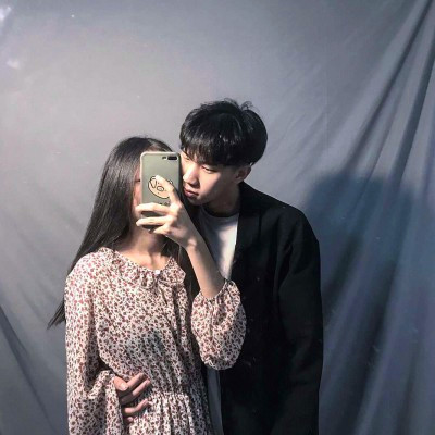 qq灰色企鹅头像经典5