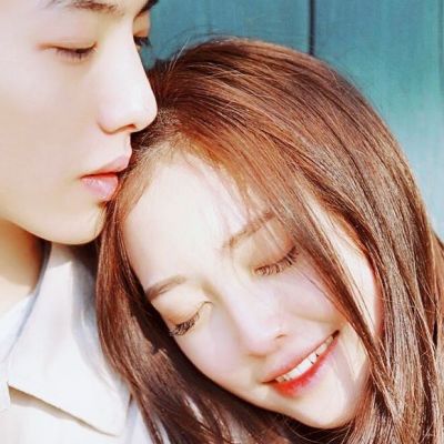 美女树叶挡眼睛卡通头像6