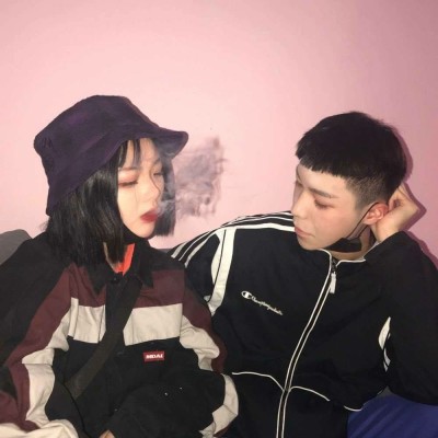 萌版可爱小狗背景头像8