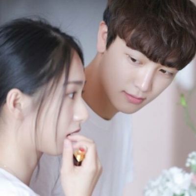 扣扣头像黑白伤感背影5