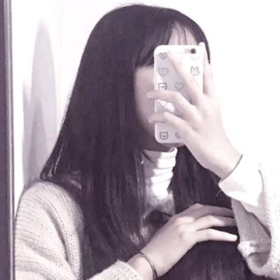 拿着玫瑰花的情侣头像真人14