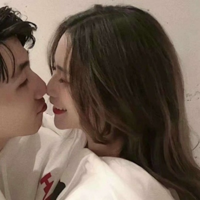 10张爱情的女孩头像图片3