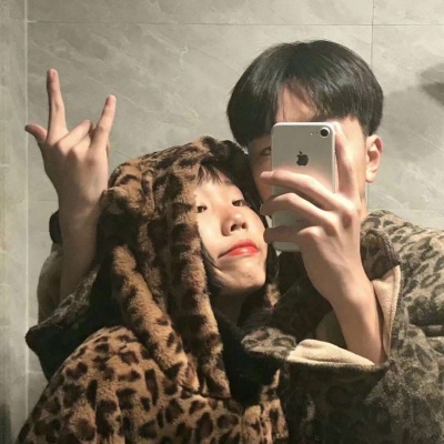 坐那的男生头像10