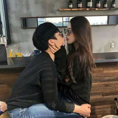 手绘头像卡通男生8