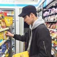 形容突然一脚的成语9