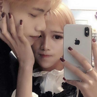 抖音牵美女狗卡通头像12