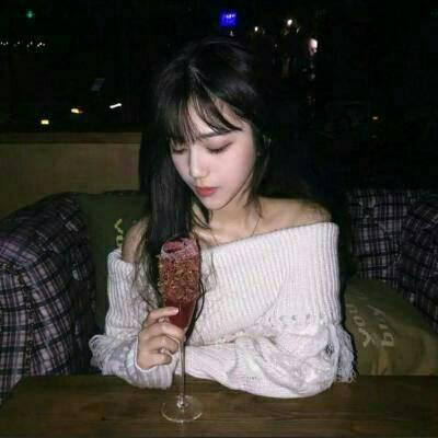 qq头像女生可爱伤感头像2
