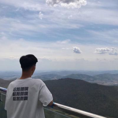 好看头像男生小清新二次元8