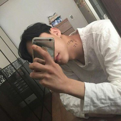 8张欧美的女生头像真人13