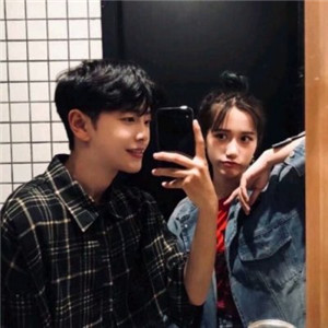 欧美男头像灰白8