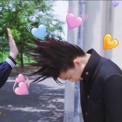 女孩很伤感头像黑色5