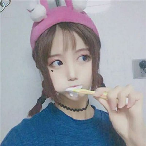 学校少女好看头像图片3