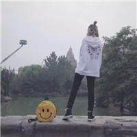 好看美女复古头像图片1
