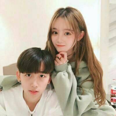 孤单的女孩用什么头像3