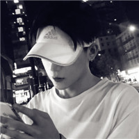 虎年红色帅哥头像8