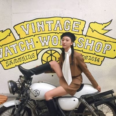 水墨唯美男生头像5